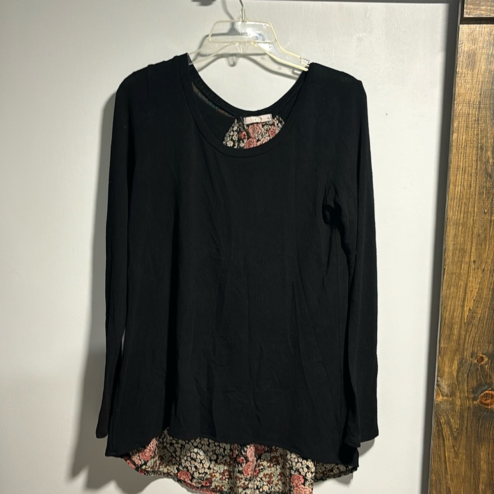 Different fabric tunic